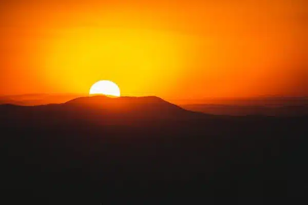 Choisir les couleurs idéales pour sublimer sa silhouette : guide pratique