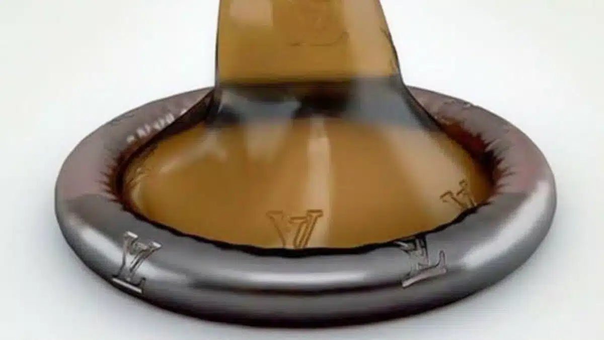 Louis Vuitton dévoile sa nouvelle collection de préservatifs luxueux