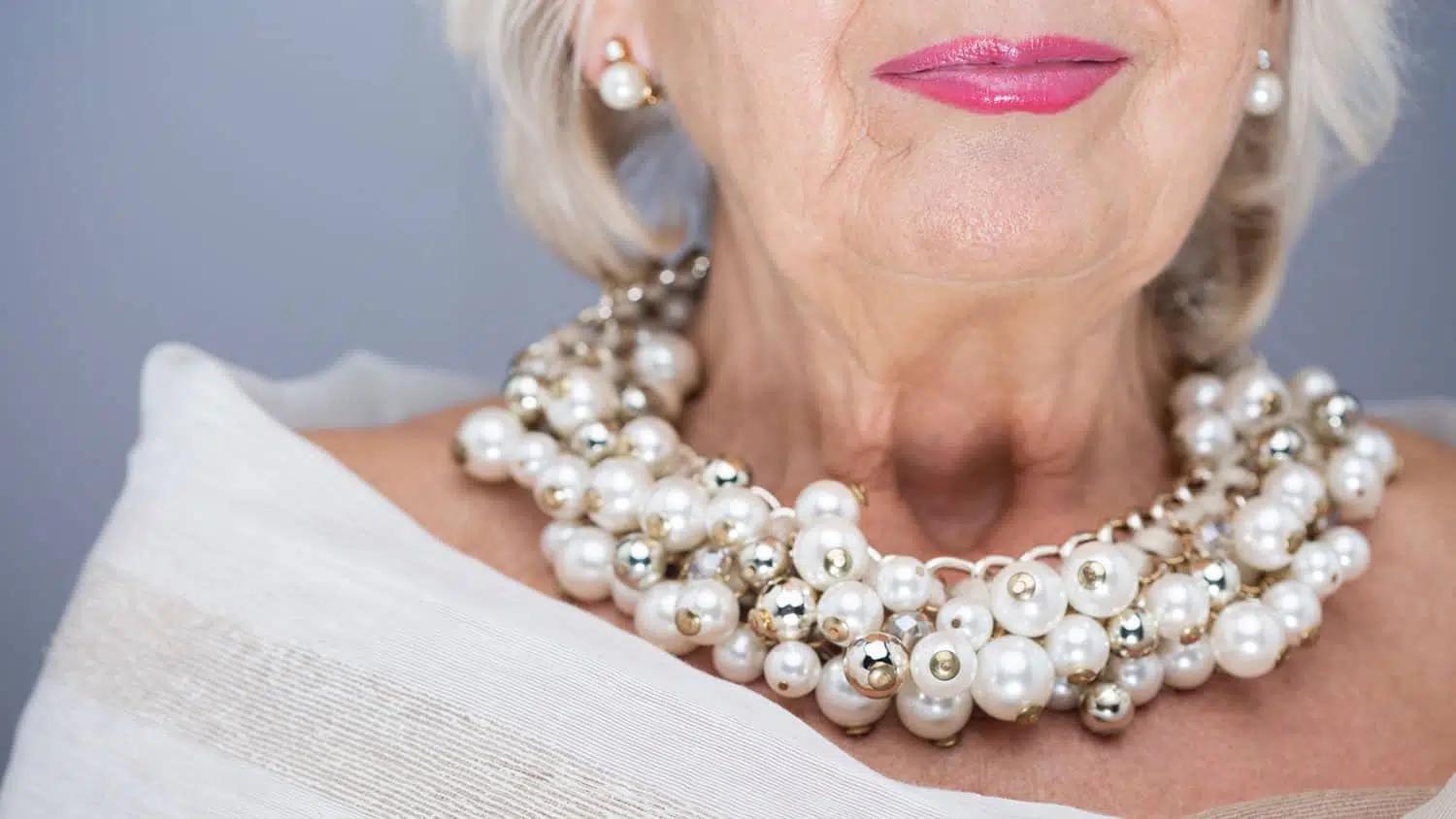 Quels bijoux portent à 60 ans ?