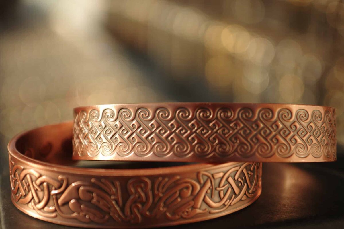 Mode : quels bijoux viking opter pour un look branché