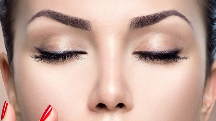 Comment faire pousser ses sourcils avec de l’ail ?