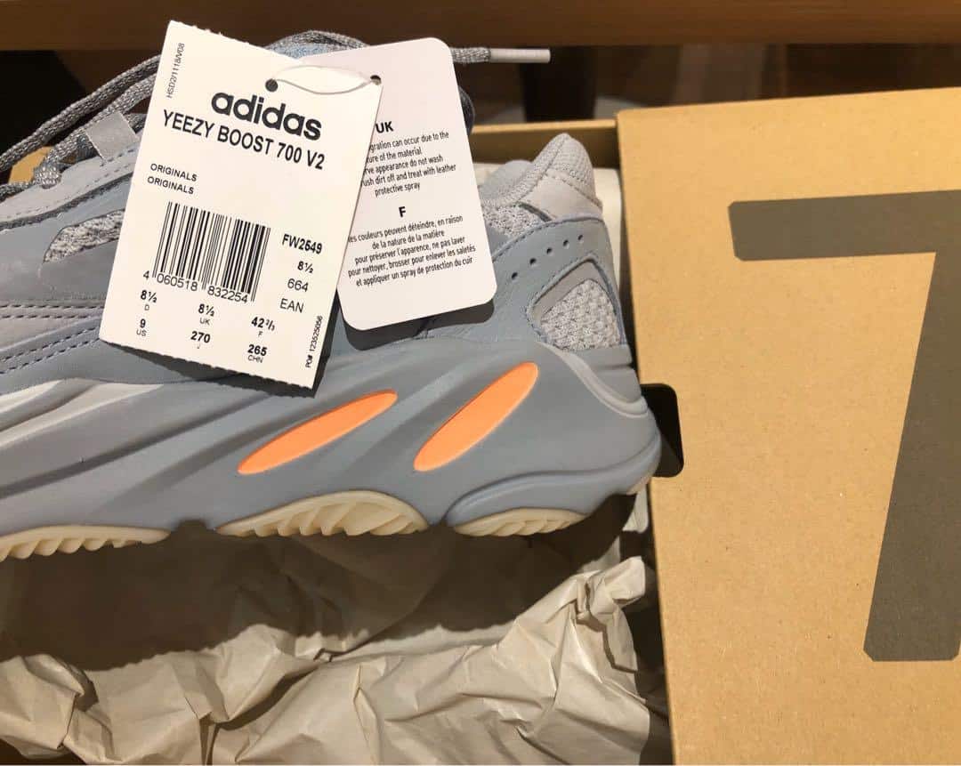 Comment nettoyer la Yeezy 700 ?