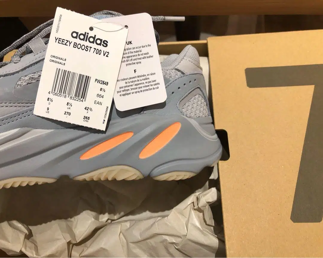 Comment nettoyer la Yeezy 700 ?